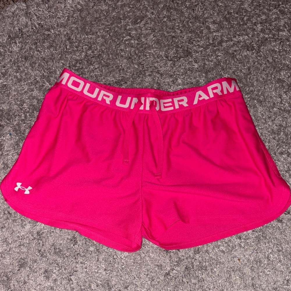 Under Armour Size YXL Bright Pink Athletic Shorts, Will Fit Women’s Small